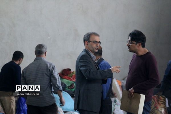 ارسال کمک های غیرنقدی به مناطق سیل زده باحضور مدیرکل آموزش و پرورش تهران