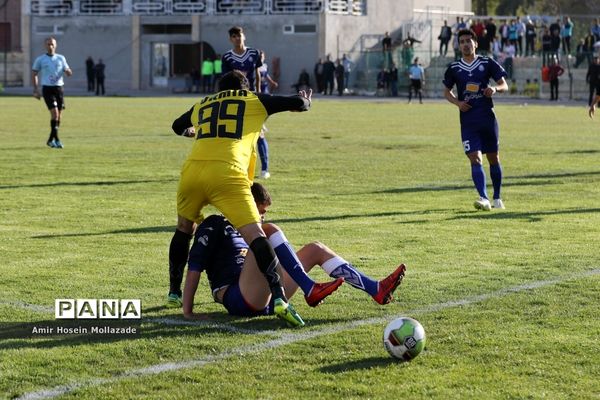 دیدار تیم‌های نود ارومیه و ملوان انزلی