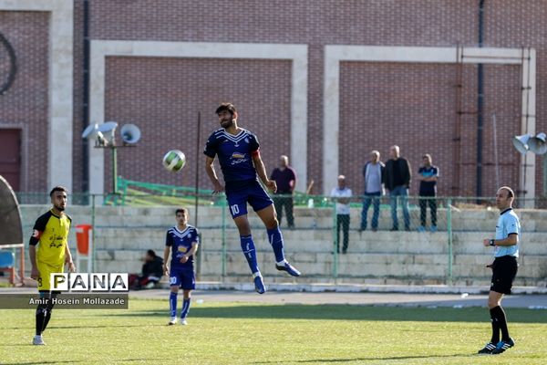 دیدار تیم‌های نود ارومیه و ملوان انزلی