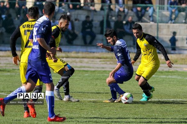 دیدار تیم‌های نود ارومیه و ملوان انزلی