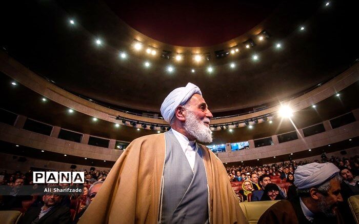 علت حضور نیافتن ناطق نوری در جلسات مجمع تشخیص چیست؟