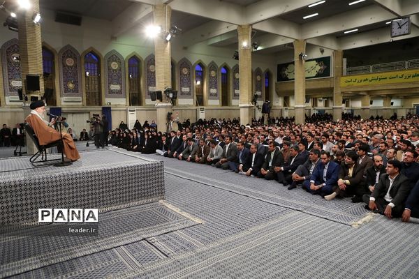 دیدار هزاران نفر از معلمان و فرهنگیان سراسر کشور به‌مناسبت روز معلم با مقام معظم رهبری