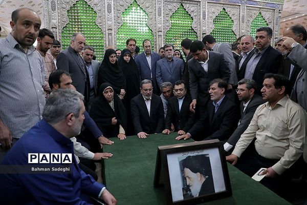 مراسم تجدید میثاق فرهنگیان با آرمان‌های امام خمینی (ره)