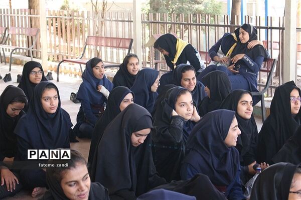 اردوی یک روزه دانش‌آموزی