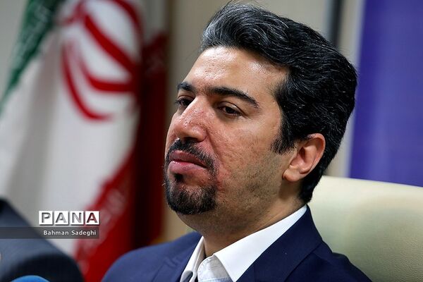 نشست خبری مدیر عامل سازمان تاکسیرانی تهران
