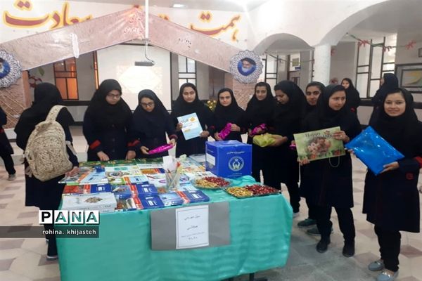 سیل مهربانی دانش‌آموزان خُنج برای همکلاسی‌های سیل‌زده