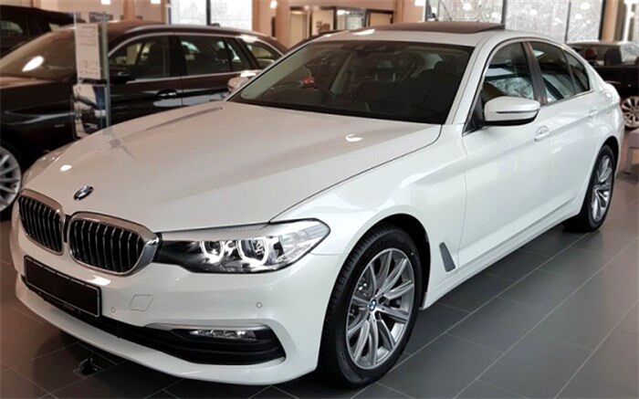 فروش BMW‌های میلیاردی در عرض سه ساعت