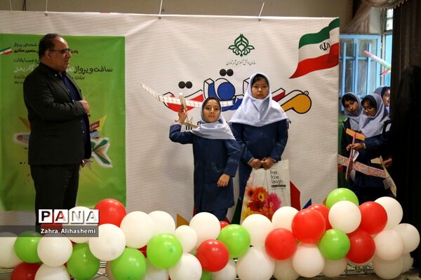 ششمین دوره مسابقات ساخت و پرواز هواپیمای گلایدر به مناسبت یادواره شهدای پرواز