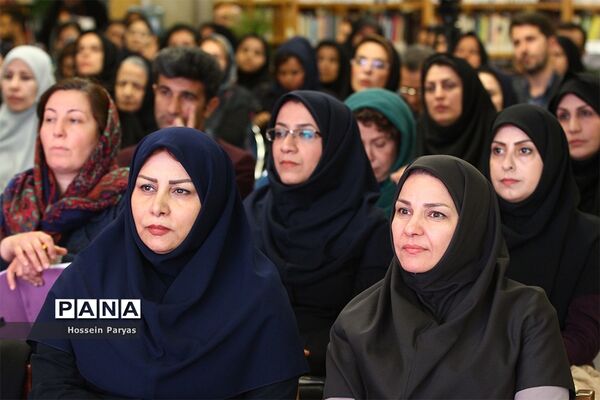 جشن چهل سالگی کتابخانه مرجع کانون پرورش فکری کودکان و نوجوانان
