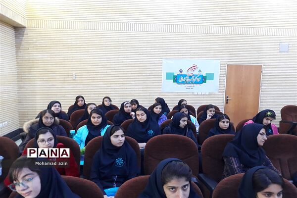 بازدید دانش‌آموزان پیشتاز از شعب تامین اجتماعی