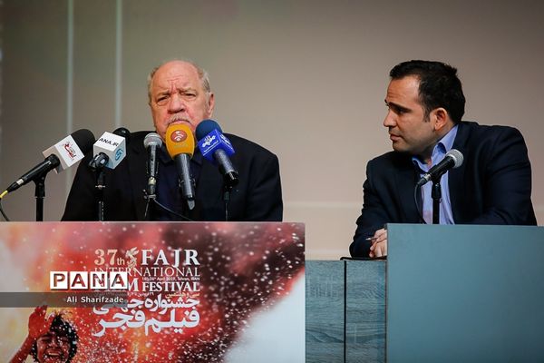 نشست خبری  پل ژوزف شریدر کارگردان و فیلمنامه‌نویس امریکایی