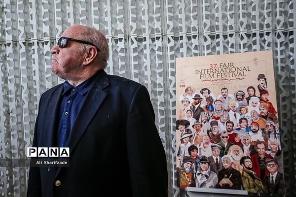 نشست خبری  پل ژوزف شریدر کارگردان و فیلمنامه‌نویس امریکایی