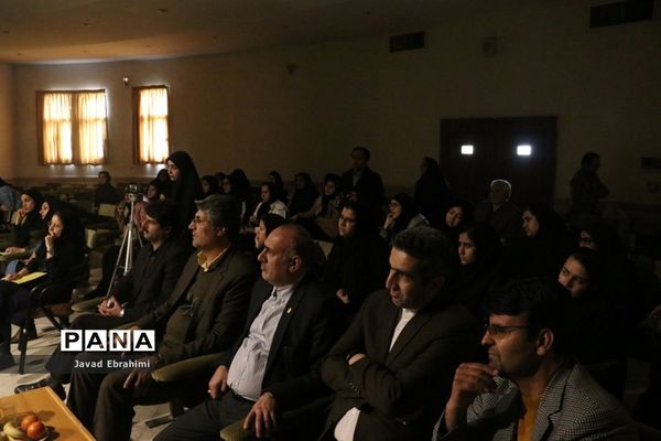 آغاز جشنواره فرهنگی و هنری دانش‌آموزان دختر خراسان رضوی در مشهد