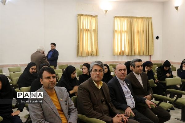 آغاز جشنواره فرهنگی و هنری دانش‌آموزان دختر خراسان رضوی در مشهد