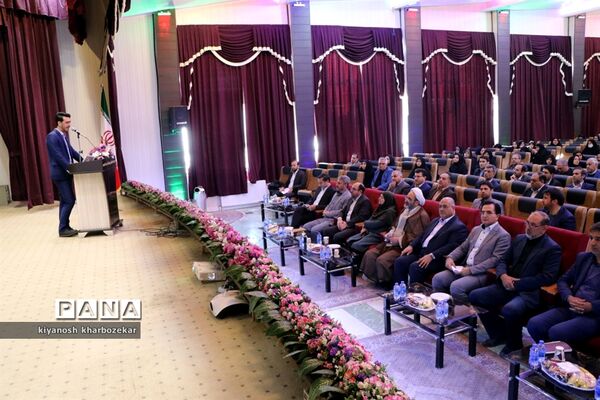 نشست علمی تخصصی مدرسه صالح در ارومیه