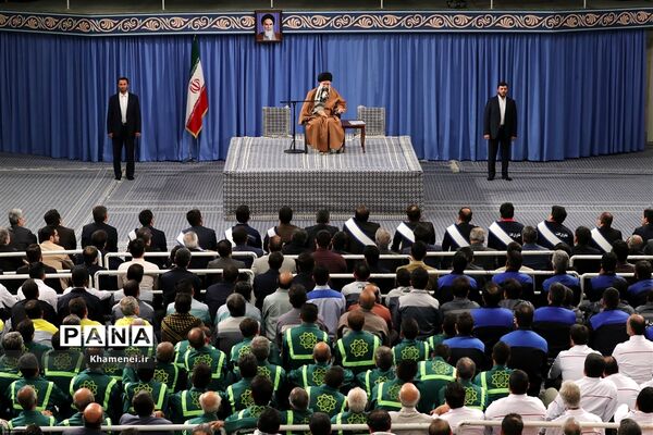 دیدار کارگران با مقام معظم رهبری