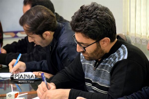 نشست خبری رئیس کانون انجمن‌های صنفی کارگری آذربایجان شرقی