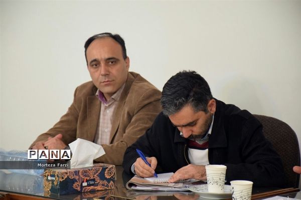 نشست خبری رئیس کانون انجمن‌های صنفی کارگری آذربایجان شرقی