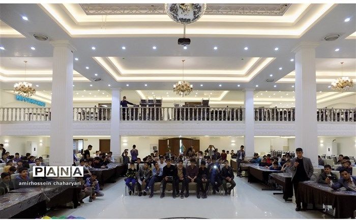 تقدیر از دانش آموزان برتر آموزشگاه امام حسین (ع)  تایباد