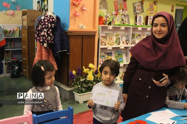 کارگاه گسترش فضای هفته سلامت  و بهداشت فردی در کتاب کودکان و نوجوانان