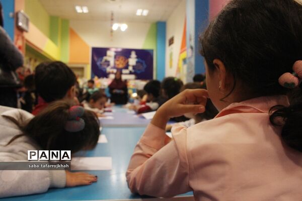 کارگاه گسترش فضای هفته سلامت  و بهداشت فردی در کتاب کودکان و نوجوانان