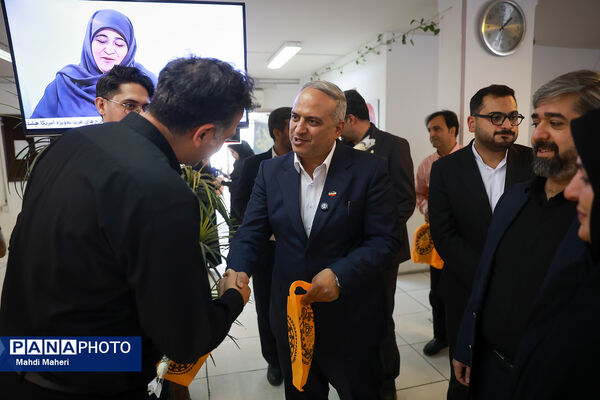 بازدید مدیرکل آموزش و پرورش شهرستان‌های استان تهران از خبرگزاری پانا در روز خبرنگار