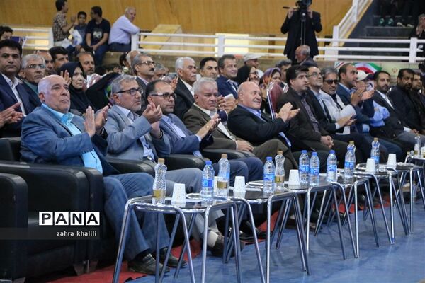 چرخ عظیم رونق ایران در دستان کارگران زحمتکش