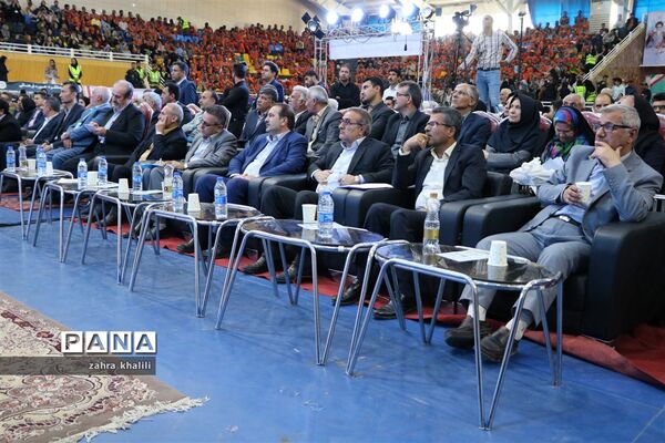چرخ عظیم رونق ایران در دستان کارگران زحمتکش