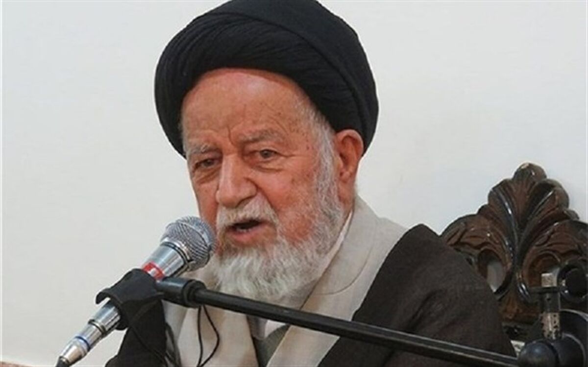 نماینده ولی‌فقیه در استان سمنان: سپاه پاسداران انقلاب اسلامی غیرقابل نفوذ است