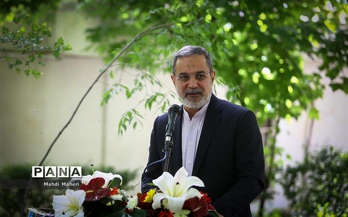 سیدمحمد بطحایی: همه معلمان آموزش و پرورش نمونه هستند