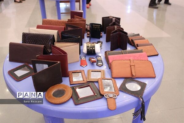 نمایشگاه هنرجویان خانه کارگر شهرستان اسلامشهر