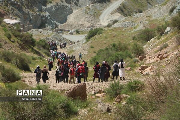 حضور شهروندان شهرقدس در مراسم کوهپیمایی خانوادگی