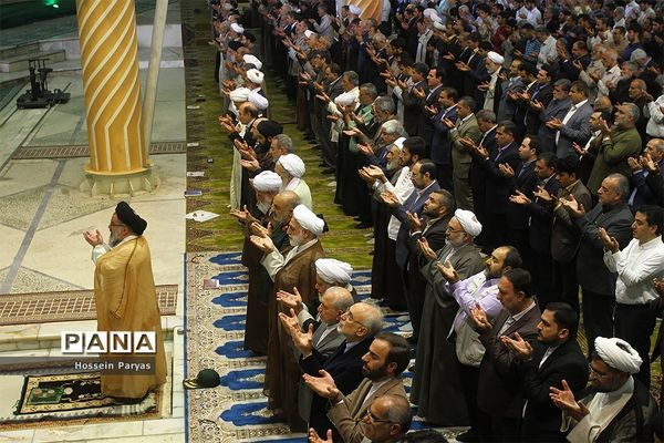 نماز جمعه تهران با سخنرانی پیش‌ از خطبه وزیر آموزش و پرورش