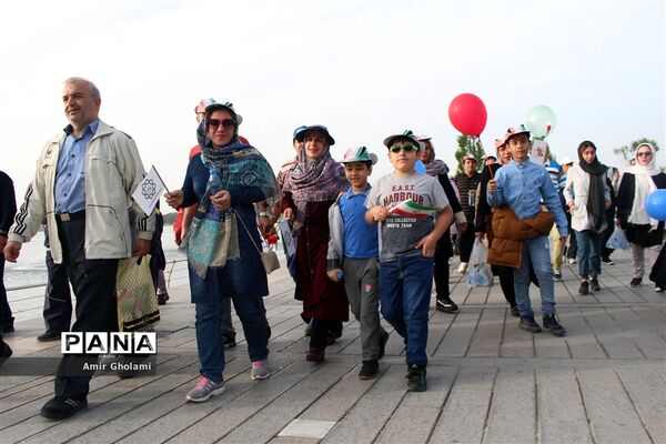 همایش پیاده‌روی بازنشستگان شهرداری تهران