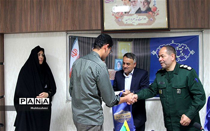 تجلیل از 26 معلم برگزیده توسط قرارگاه پیشرفت آبادانی سپاه حضرت جواد الائمه ( ع) خراسان شمالی