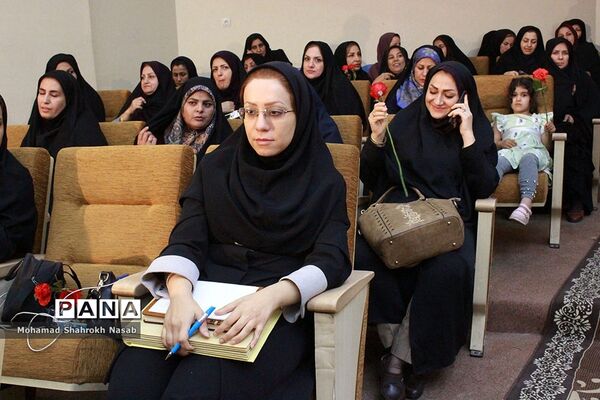 آیین سی و پنجمین یادواره استانی بزرگداشت مقام معلم در اهواز