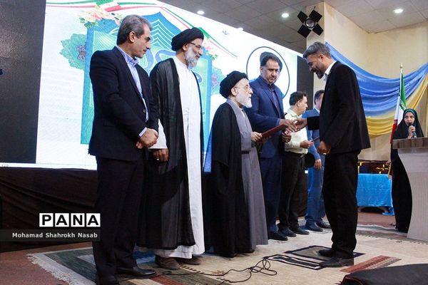 آیین سی و پنجمین یادواره استانی بزرگداشت مقام معلم در اهواز