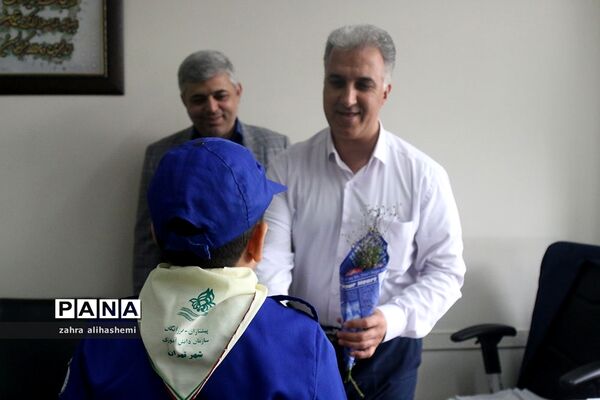 قدردانی دانش‌آموزان پیشتاز از آموزش و پرورش شهر تهران