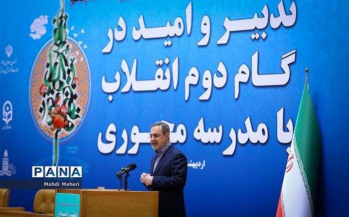 از مهارت‌آموزی تا حیاط پویا؛ بطحایی برنامه‌ها و دستاوردهای آموزش و پرورش را تشریح کرد