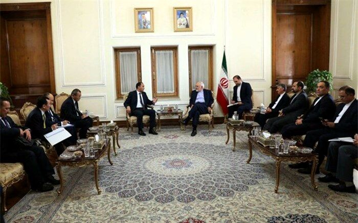 دیدار معاون وزیر خارجه قرقیزستان با «ظریف»