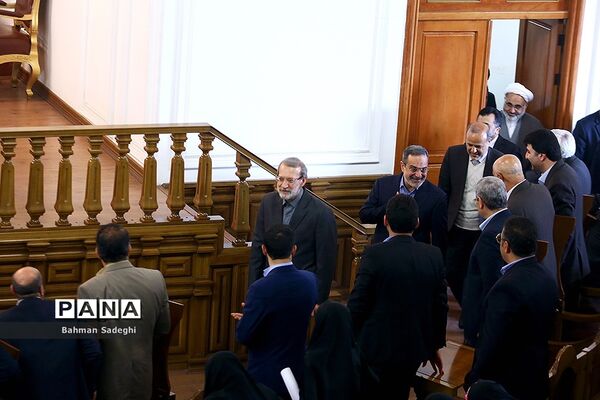 دیدار جمعی از فرهنگیان با رئیس مجلس شورای اسلامی
