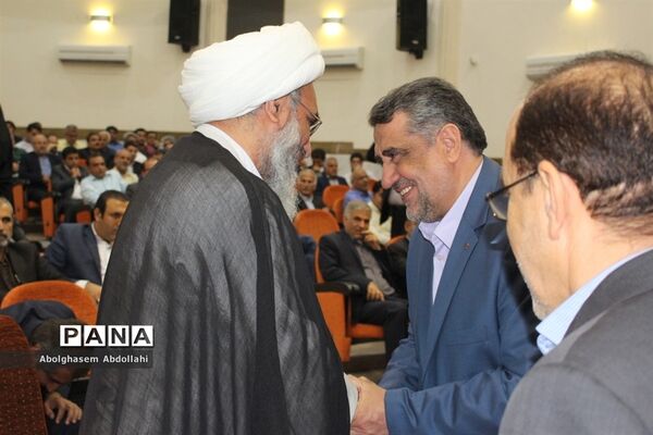 تقدیر از معلمان  برتر استانی و منطقه‌ای  آموزش و پرورش استان بوشهر-1
