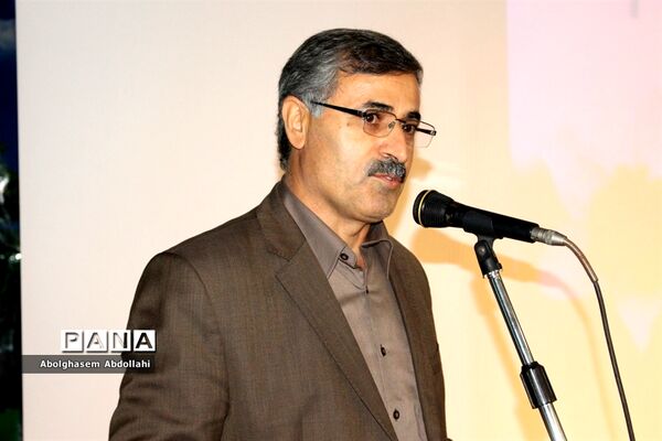 تقدیر از معلمان  برتر استانی و منطقه‌ای  آموزش و پرورش استان بوشهر-1
