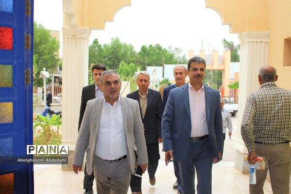 تقدیر از معلمان  برتر استانی و منطقه‌ای  آموزش و پرورش استان بوشهر-1