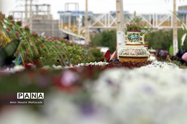 نهمین جشنواره گل‌ها در ارومیه