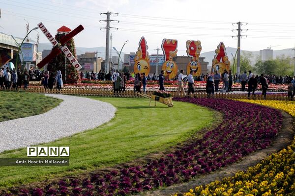 نهمین جشنواره گل‌ها در ارومیه