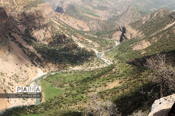 طبیعت زیبای تنگه سرخ سپیدان و یاسوج