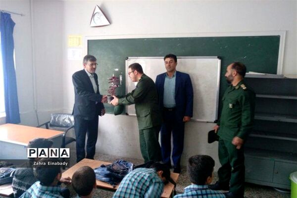 مراسم تجلیل سبز پوشان شهرستان ملارد از مقام شامخ معلم