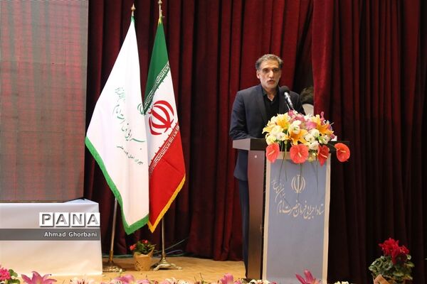 اهدای کمک‌های ستاد اجرایی فرمان امام به مناطق سیل‌زده مازندران