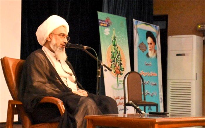 جوانان استان به سمت علوم مهندسی ترغیب شوند